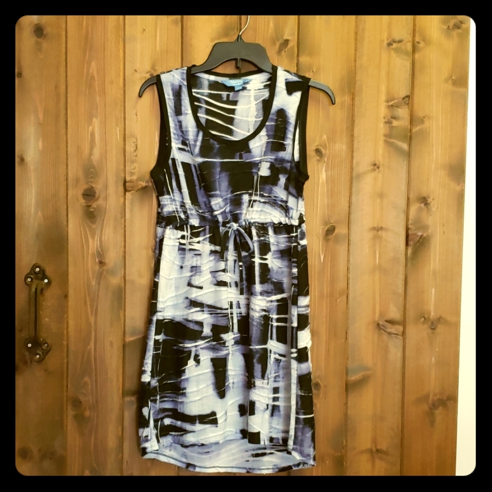 Simply Vera by Vera Wang sleeve less dress